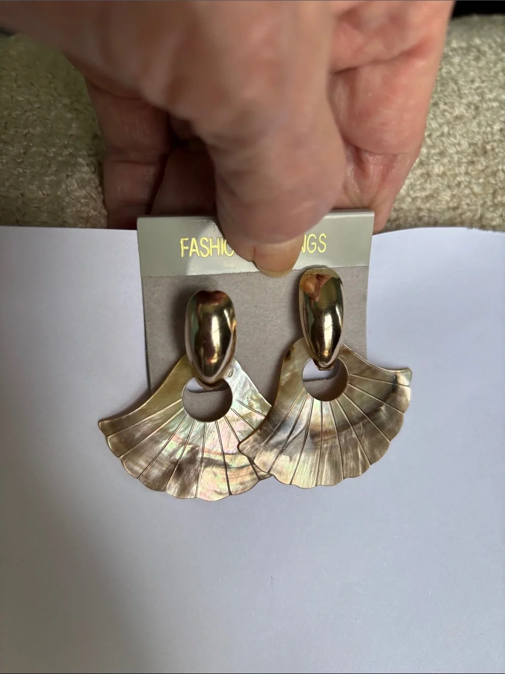 🟥MOP Fan Shape Gold Tone Earrings, Hand Carved, Iridescent W/Pink, Blue & Green